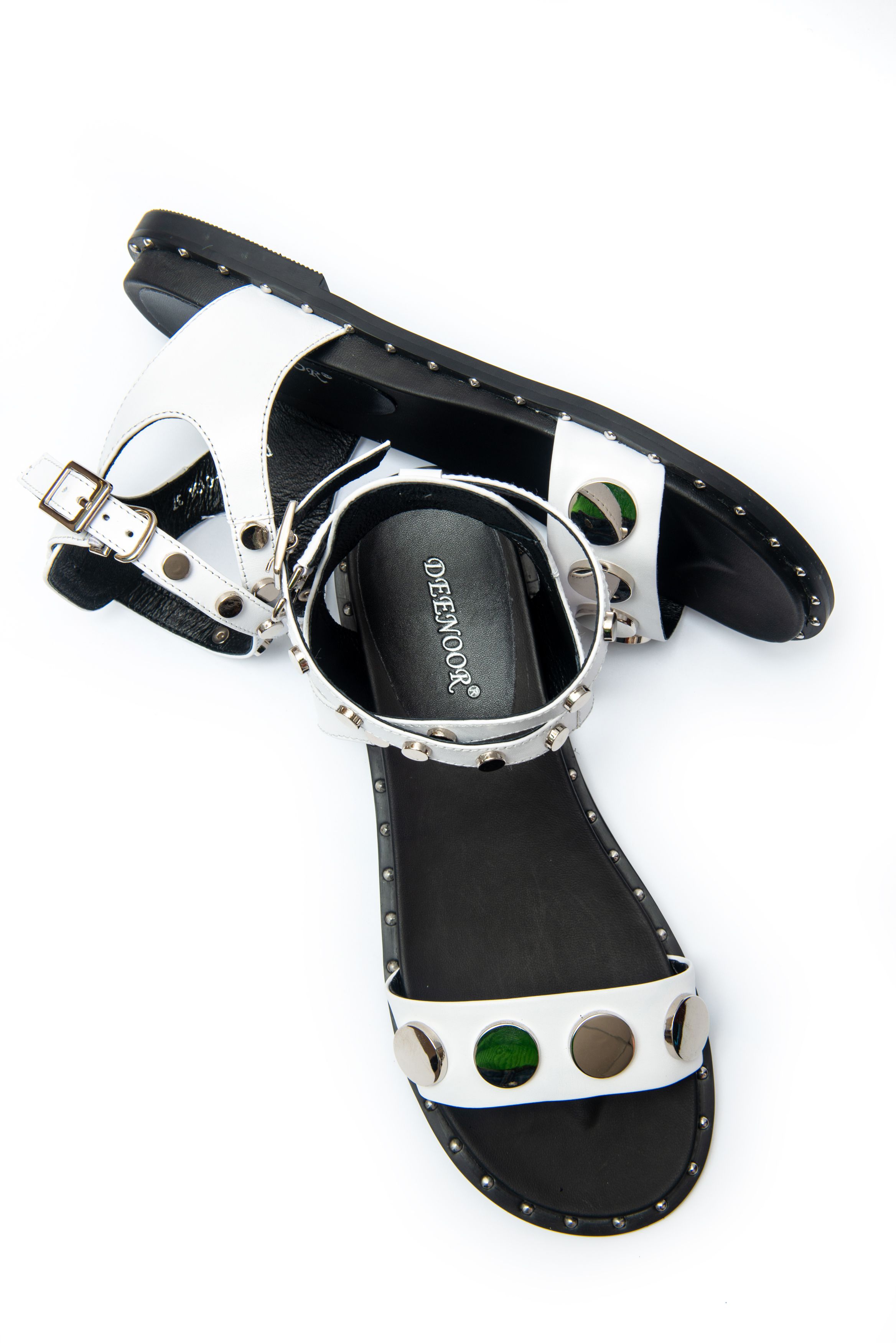 Cандалии Deenor  00202 Белые