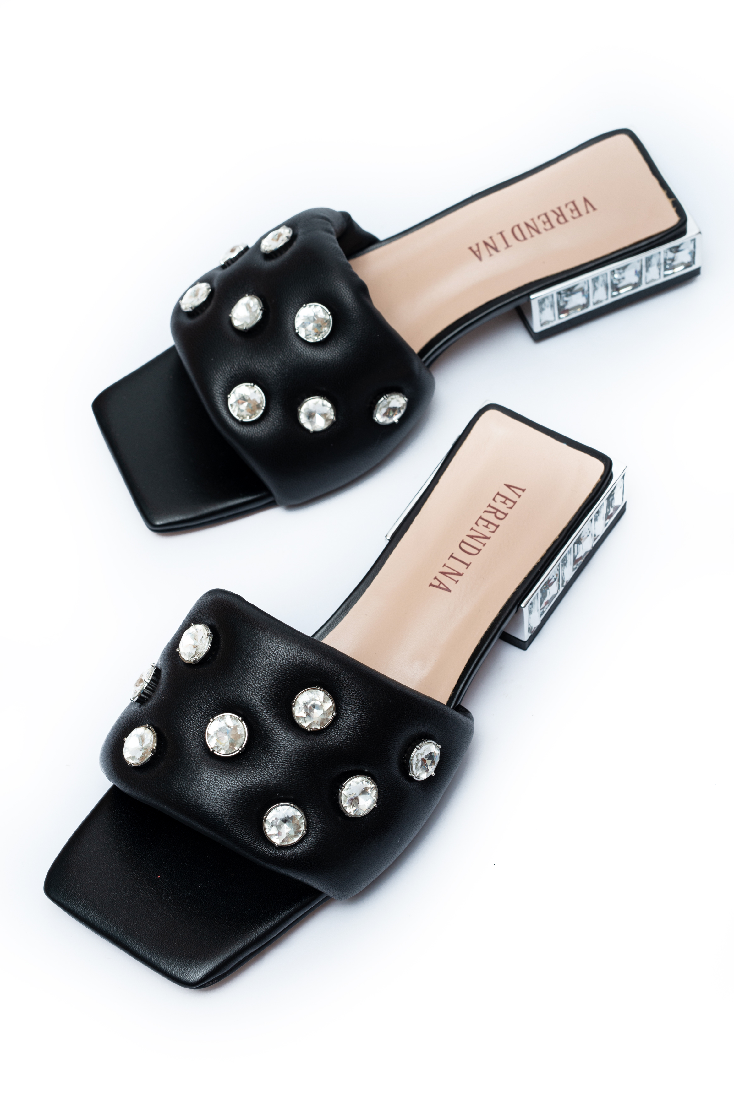 Шлепанцы Verendina 00859 Черные